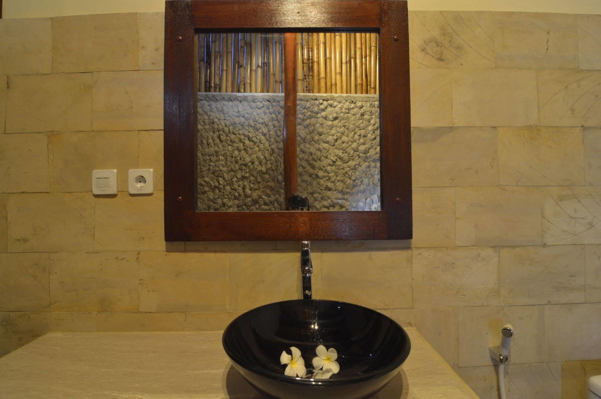 Shu Villa Lombok Kuta  外观 照片
